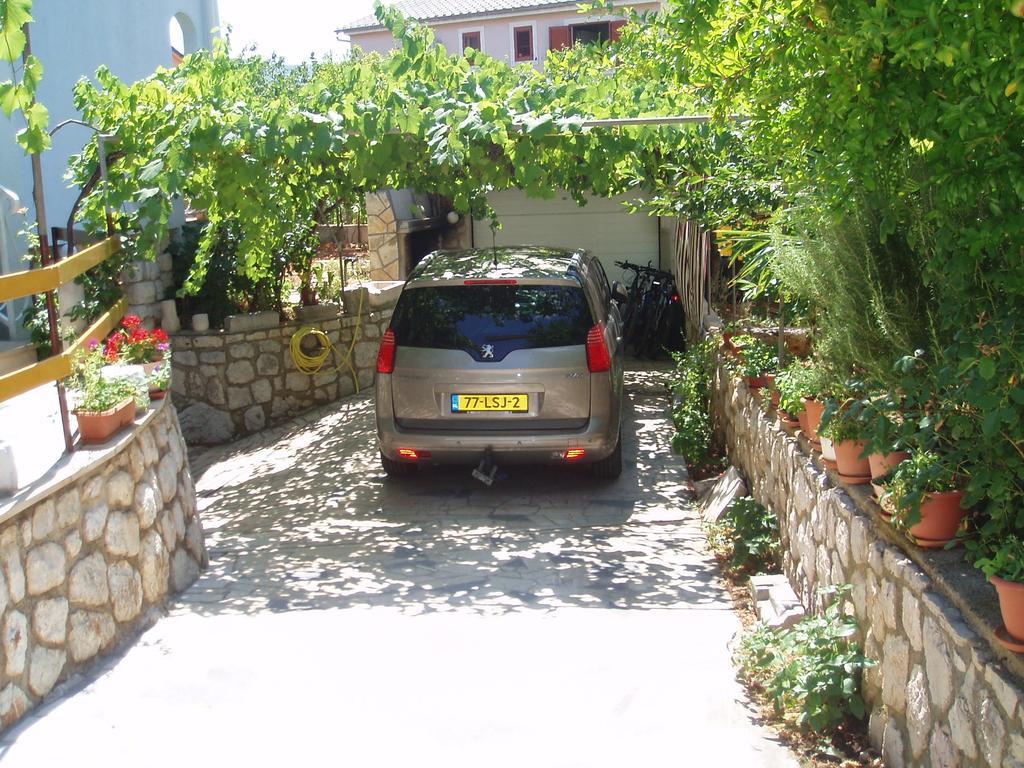 Apartment Orbanic Cres Εξωτερικό φωτογραφία