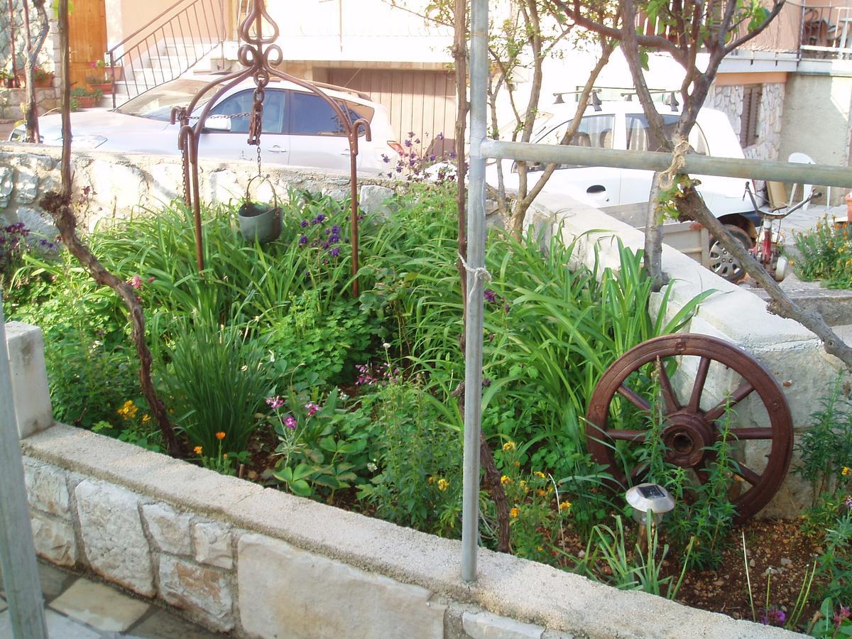 Apartment Orbanic Cres Εξωτερικό φωτογραφία